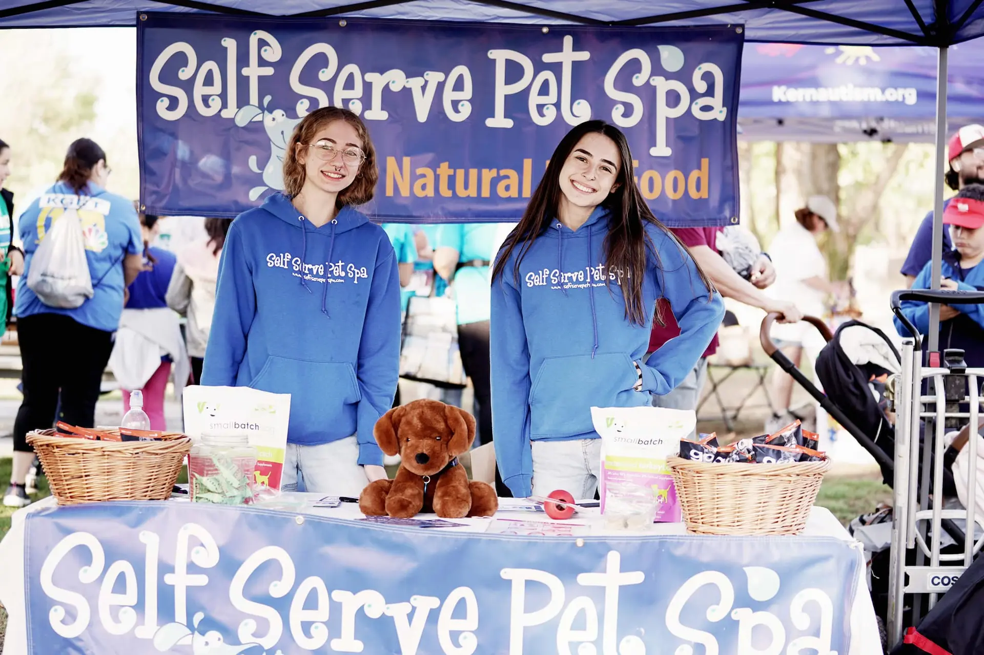 The Self Serve Pet Spa booth at the Kern Run Walk 2022